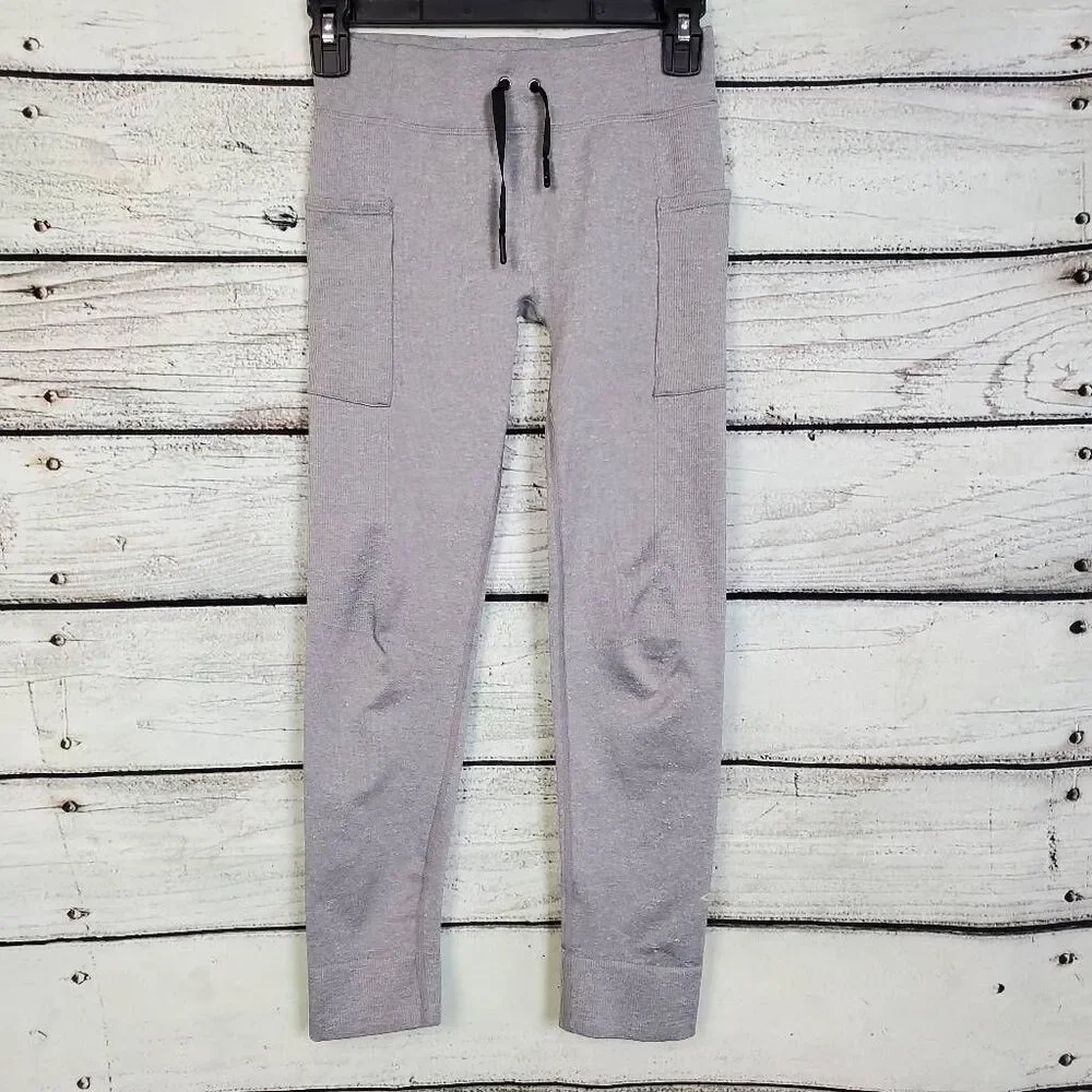 Umbro Girls L 10/12 Gray Jogger Sweatpants Pockets Ribbed Panels Stretch Drawstr